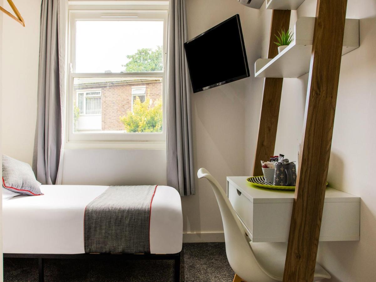 Oyo Mystay Inn London Exterior photo