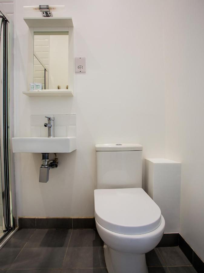 Oyo Mystay Inn London Exterior photo